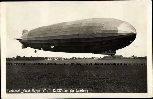 Ak Luftschiff Graf Zeppelin bei der Landung, LZ 127