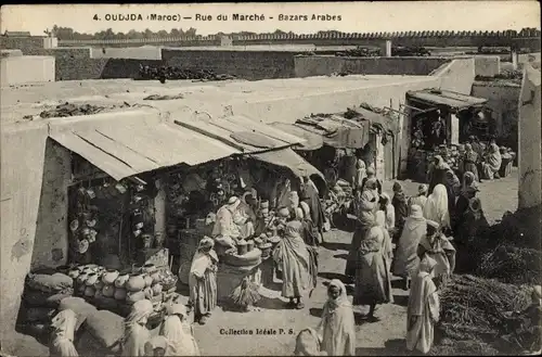 Ak Oudjda Oujda Marokko, Rue du Marché, Bazars Arabes