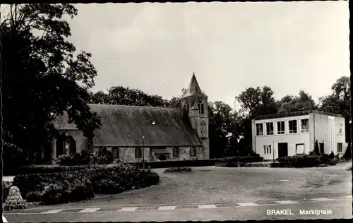 Ak Brakel Gelderland Niederlande, Marktplein, Kirche