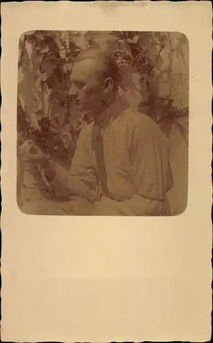 Foto Ak Mann mit Zigarre, Portrait