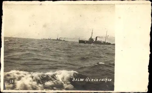 Foto Ak Deutsche Kriegsschiffe, Minensuchboote im Einsatz