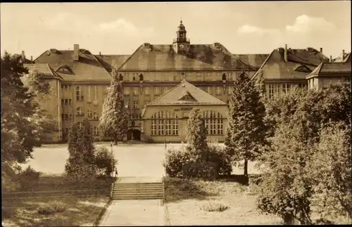 Ak Burgstädt Sachsen, Ernst Schneller Schule, Außenansicht