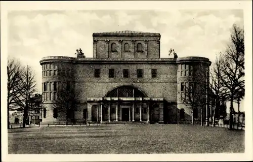 Ak Halle an der Saale, Landesmuseum für Vorgeschichte, Rosa Luxemburg Platz