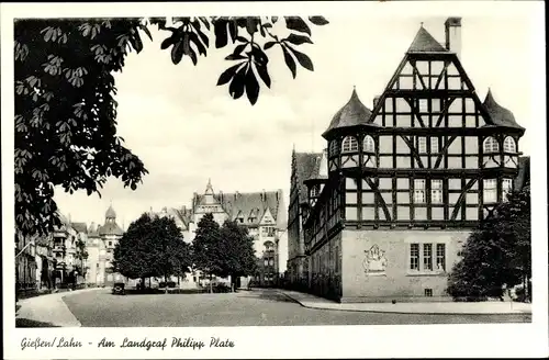 Ak Gießen an der Lahn Hessen, Landgraf-Philipp-Platz, Fachwerkhaus