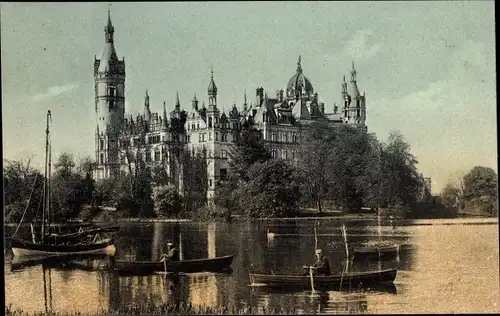 Ak Schwerin in Mecklenburg, Großherzogliches Schloss, Seeseite, Boote