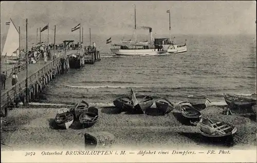 Ak Ostseebad Brunshaupten Kühlungsborn, Abfahrt eines Dampfers, Boote