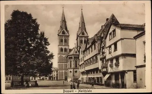 Ak Boppard, Blick zum Marktplatz, Kirchturm, Kinder