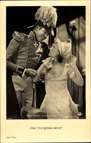 Ak Schauspieler Willy Fritsch und Lilian Harvey, Portrait, Filmszene, Der Kongress tanzt