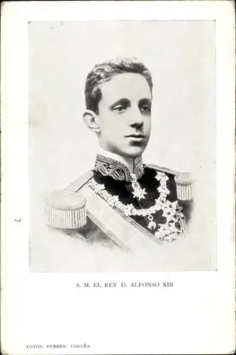 Ak Alfonso XIII., König von Spanien, Portrait in Uniform