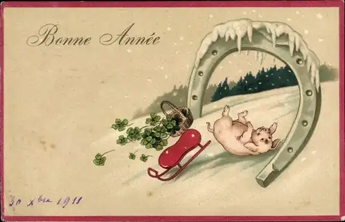 Präge Ak Glückwunsch Neujahr, Schlittenfahrt, Unfall, Hufeisen, Glücksklee