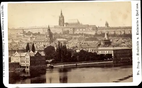 Foto Praha Prag, Hradschin und Kleinseite vom Quai aus