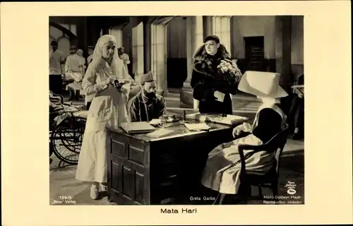 Ak Schauspielerin Greta Garbo, Filmszene Mata Hari