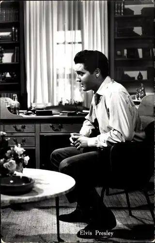 Ak Schauspieler und Sänger Elvis Presley, Portrait