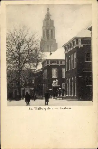 Ak Arnhem Gelderland Niederlande, St. Walburgplein im Winter