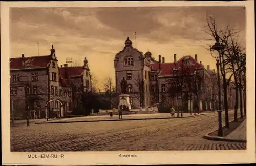 Ak Mülheim an der Ruhr, Kaserne, Denkmal