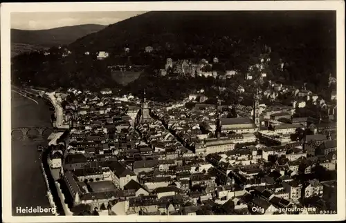 Ak Heidelberg, Fliegeraufnahme von der Stadt, Kirche, Brücke