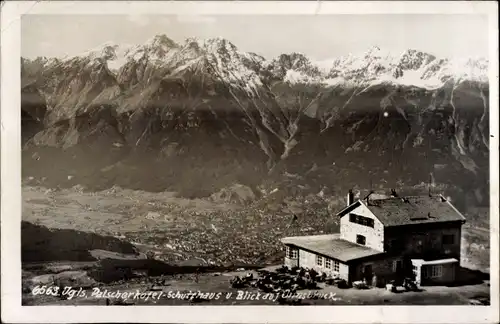Ak Igls Innsbruck in Tirol, Patscherkofel Schutzhaus, Blick auf Innsbruck