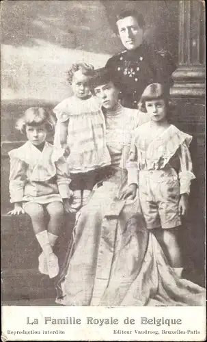 Ak La Famille Royal de Belgique, belgische Königsfamilie, König Albert I mit Ehefrau und Kindern