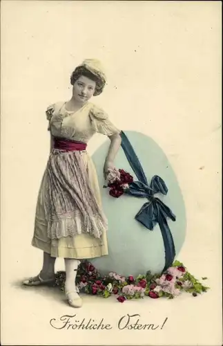 Ak Glückwunsch Ostern, Frau, Osterei, Schleife, Rosen