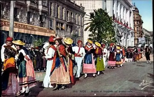Ak Nice Nizza Alpes Maritimes, Straßenumzug in Tracht, American Bar