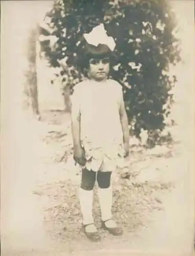 Foto Combalie, Henri, Toulouse, Portraitfotografie, Mädchen mit Schleife im Haar