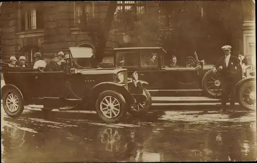 Foto Ak Amsterdam Nordholland Niederlande, Straßenszene mit Autos