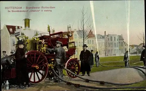 Ak Rotterdam Südholland Niederlande, Brandweer, De Stoombrandspuit Charlois in werking, Feuerwehr