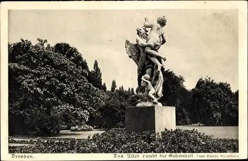 Ak Dresden Altstadt, Das Alter raubt die Schönheit, Statue