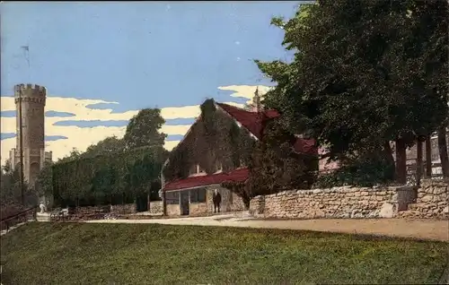 Ak Jena in Thüringen, Forsthaus mit Kriegerdenkmal, Turm