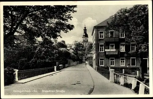 Ak Königsbrück der Oberlausitz, Dresdner Straße, Brücke, Wohnhäuser, Kirche