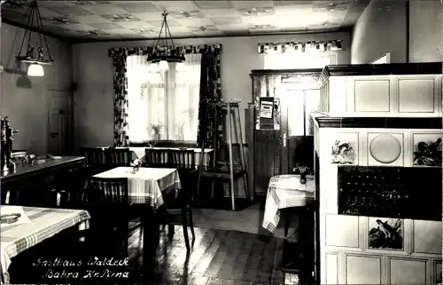 Foto Ak Bahra Langenhennersdorf Bad Gottleuba-Berggießhübel in Sachsen, Gasthaus Waldeck, Gastraum