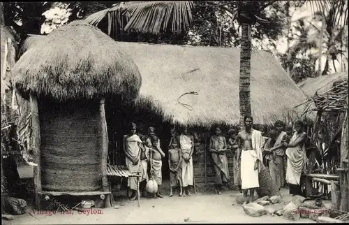 Ak Ceylon Sri Lanka, Village, Dorfpartie, Einheimische