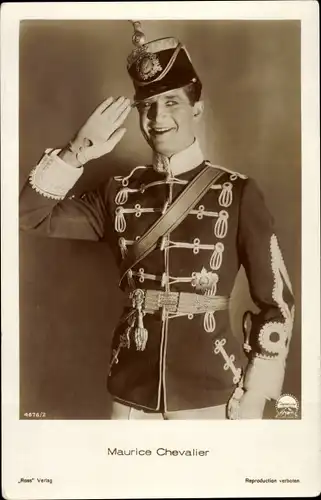 Ak Schauspieler Maurice Chevalier, Portrait in Uniform, Ross Verlag 4676/2