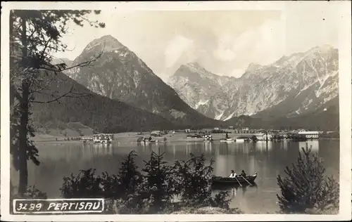 Foto Ak Pertisau Eben am Achensee in Tirol, Bergpanorama, Ruderboot