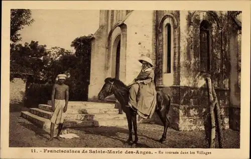 Ak Franciscaines de Sainte Marie des Anges, en tournee dans les Villages