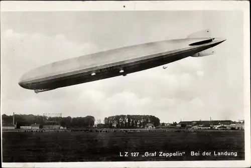 Ak LZ 127 Graf Zeppelin, Bei der Landung