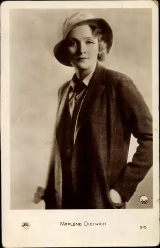 Ak Schauspielerin Marlene Dietrich, Portrait mit Hut