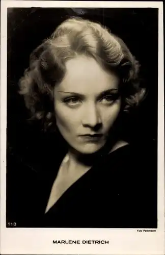 Ak Schauspielerin Marlene Dietrich, Portrait, Paramount 113