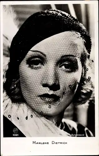 Ak Schauspielerin Marlene Dietrich, Portrait, Schleier