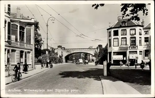 Ak Arnhem Gelderland, Willemsplein met Zijpsche poort