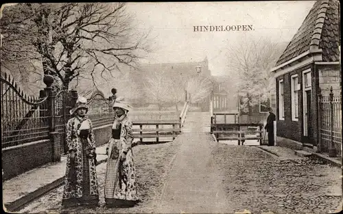 Ak Hindeloopen Hylpen Hindeloope Friesland Niederlande, Dorfpartie, Tracht