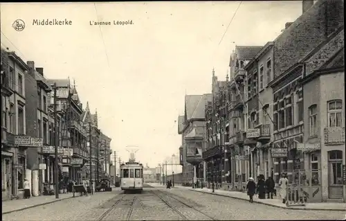 Ak Middelkerke Westflandern, Leopoldlaan, Straßenbahn