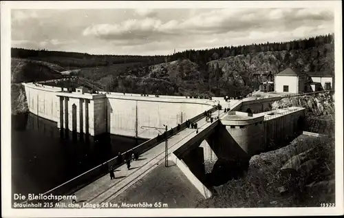 Ak Saalburg Ebersdorf in Thüringen, Blick auf die Bleilochtalsperre, Staumauer