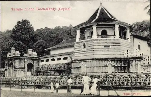 Ak Kandy Sri Lanka Ceylon, Temple of the Tooth-Kandy