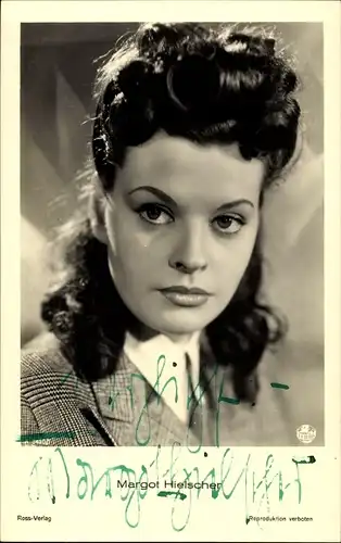 Ak Schauspielerin Margot Hielscher, Portrait, Ross Verlag A 3410/1