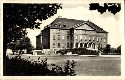 Ak Leuna an der Saale, VEB Leuna Werke Walter Ulbricht, Klubhaus der Werktätigen