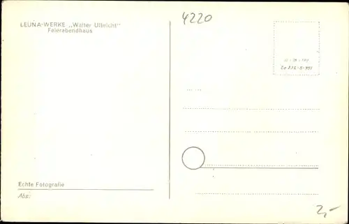 Ak Leuna an der Saale, VEB Leuna Werke Walter Ulbricht, Das Feierabendhaus von außen