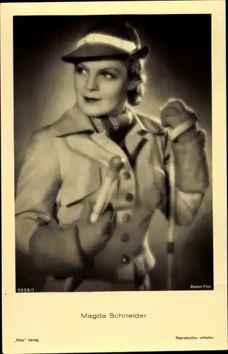 Ak Schauspielerin Magda Schneider, Portrait, Mantel, Hut