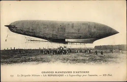 Ak Grandes manoeuvres d'Automne, Dirigéable militaire La République à l'appareillage
