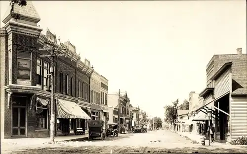 Foto Ak Victor Iowa USA, street view, Straßenpartie